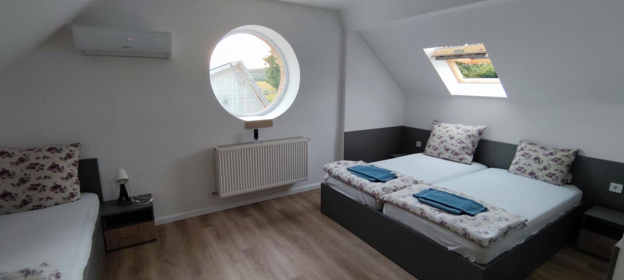 Village Garden Family Guest House Tiszakanyár Стая снимка