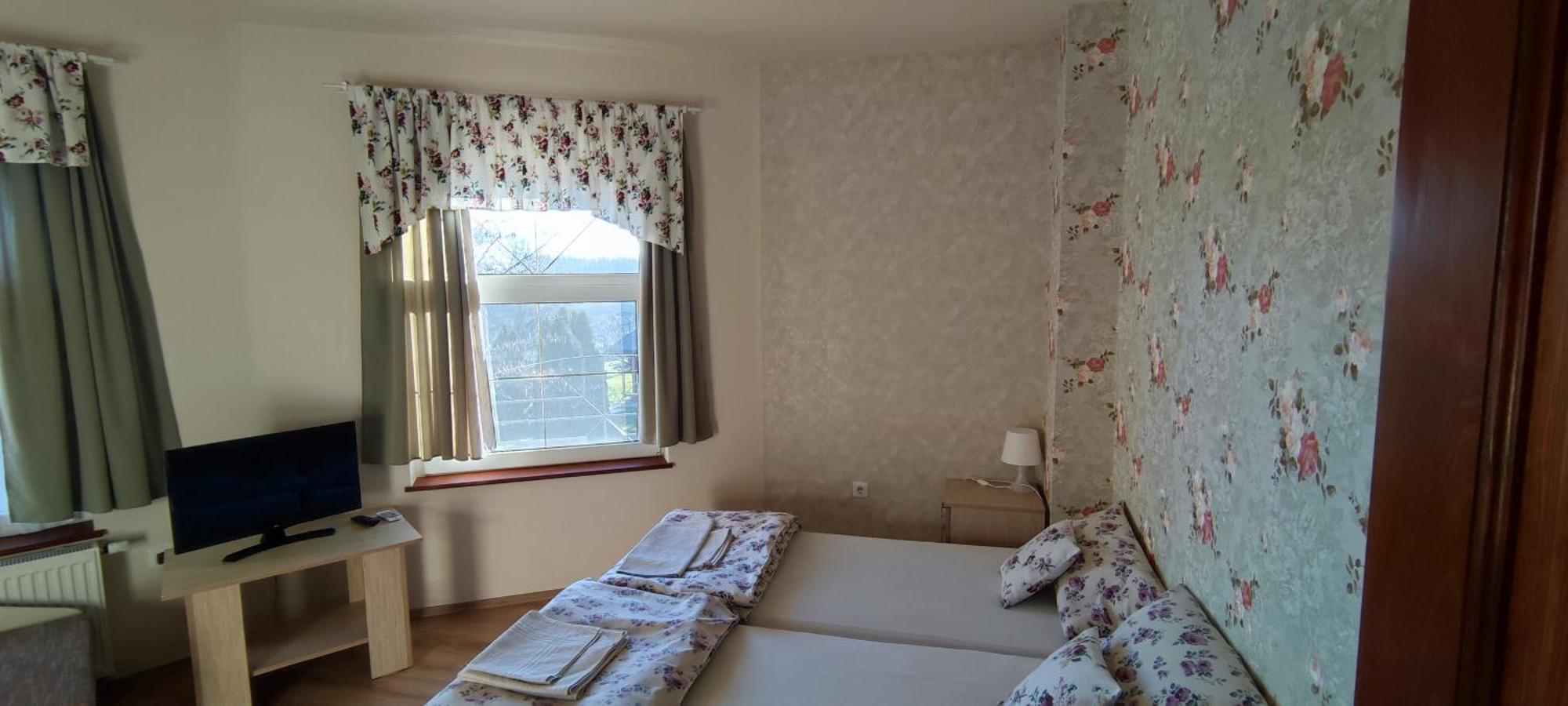 Village Garden Family Guest House Tiszakanyár Екстериор снимка