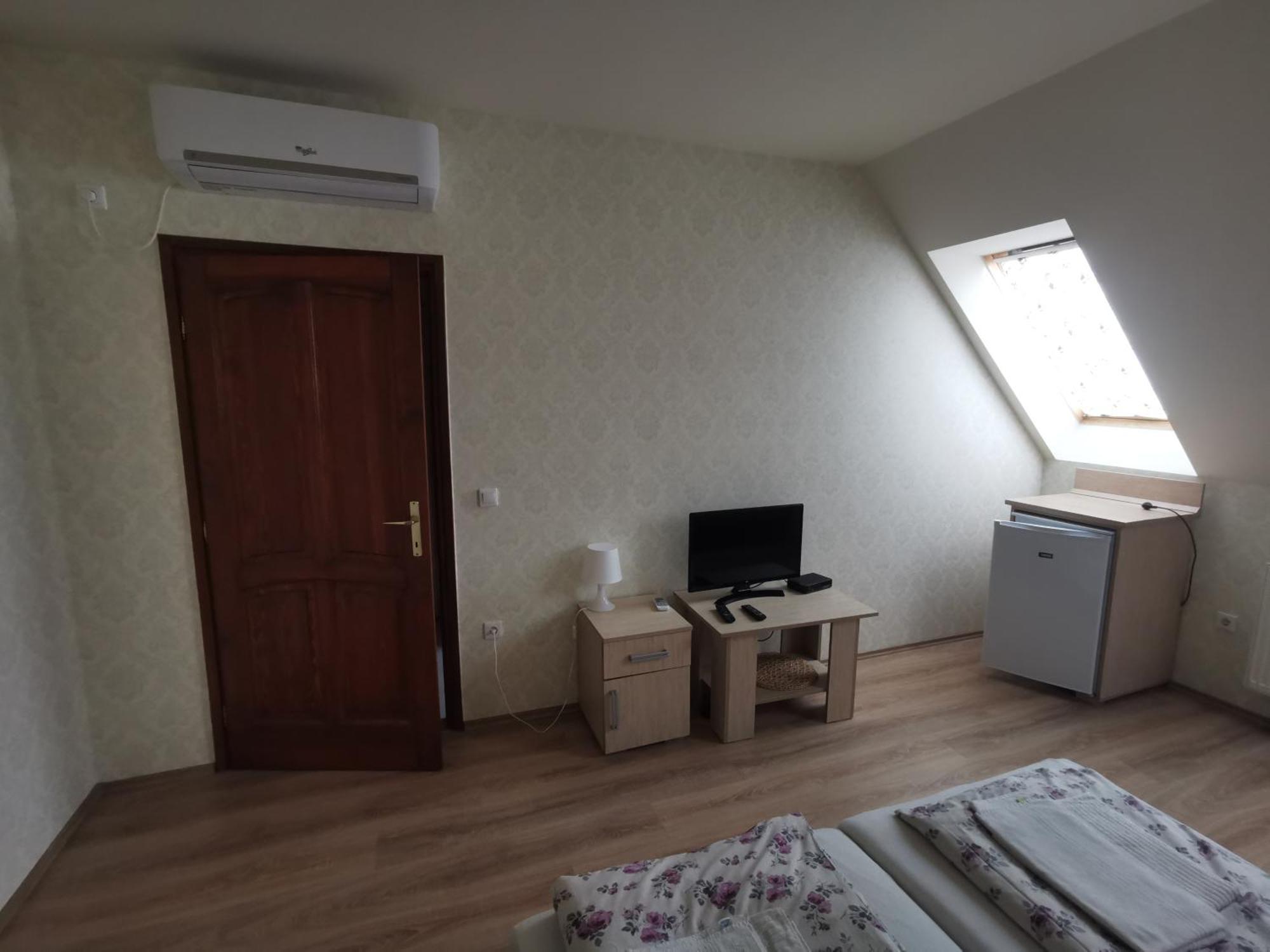 Village Garden Family Guest House Tiszakanyár Екстериор снимка