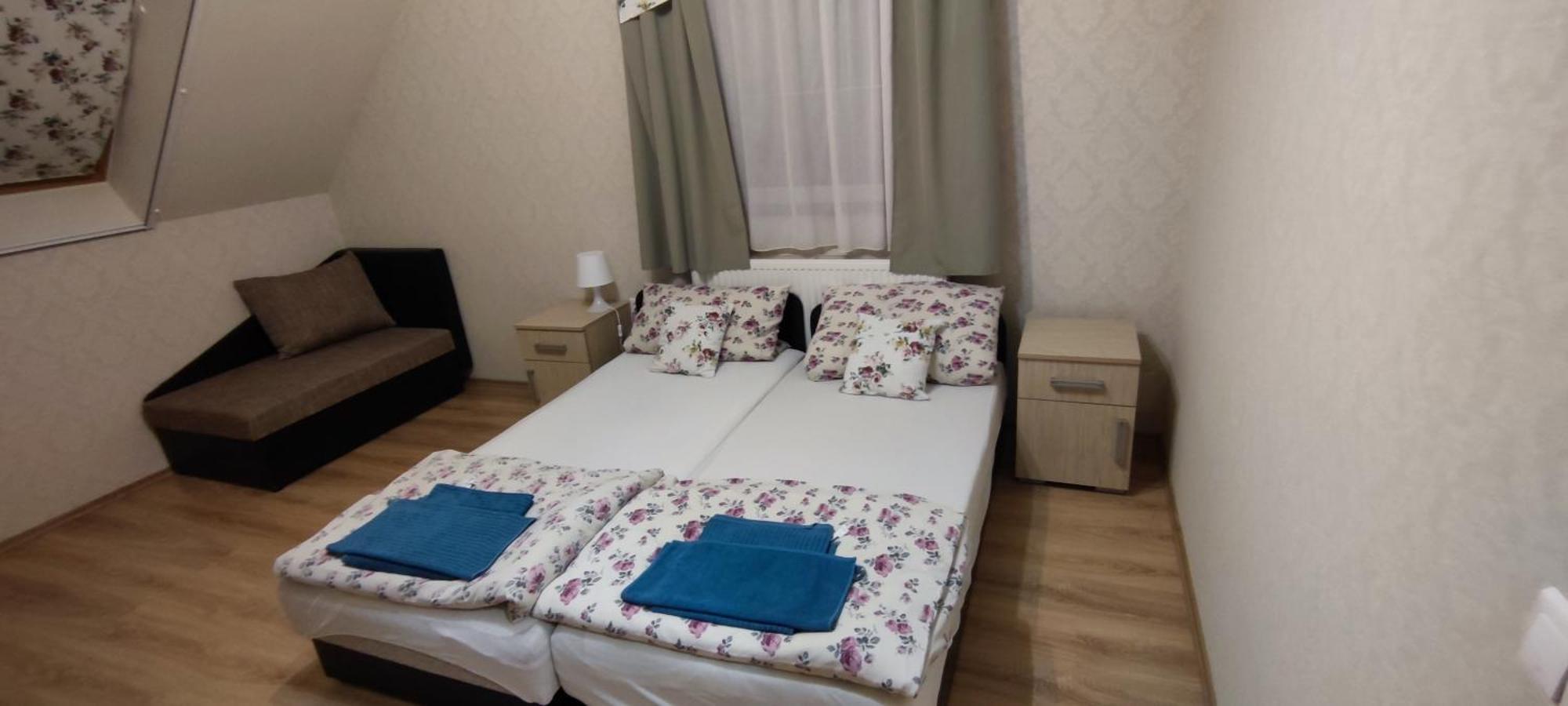 Village Garden Family Guest House Tiszakanyár Екстериор снимка